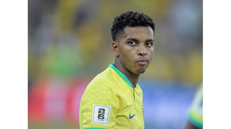 Rodrygo durante confronto contra a Argentina nas Eliminatórias da Copa do Mundo de 2026.
