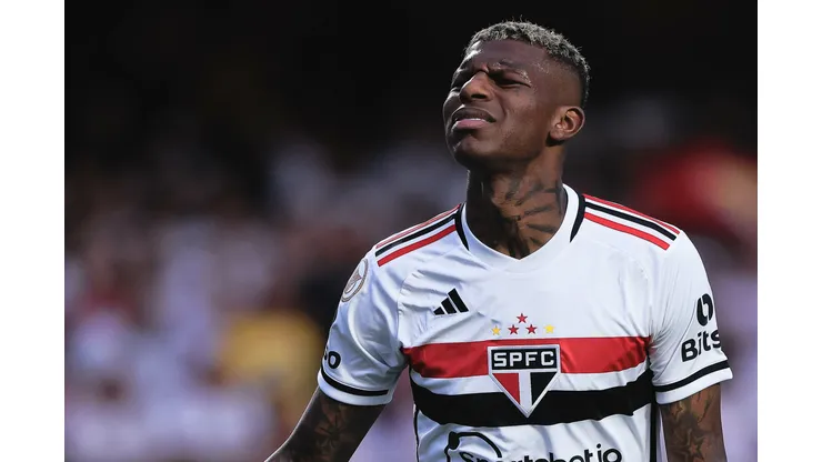 Arboleda durante confronto contra o Botafogo no Brasileirão 2023.