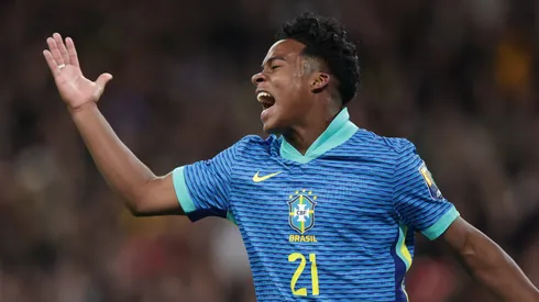 Endrick durante partida pela Seleção Brasileira contra a Inglaterra em Wembley. Foto: Rafael Ribeiro/ CBF