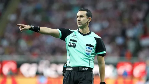 César Arturo Ramos central referee gestures during the semifinals first leg match between Chivas and America as part of the Torneo Clausura 2023 Liga MX at Akron Stadium on May 18, 2023 in Zapopan, Mexico.