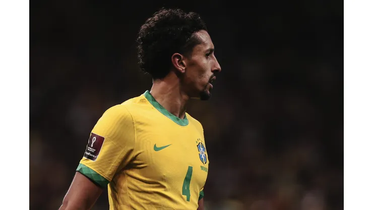 Marquinhos durante confronto contra a Colômbia nas eliminatórias da Copa do Mundo de 2021.