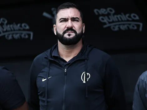 Corinthians surpreende e demite o técnico Danilo do sub-20