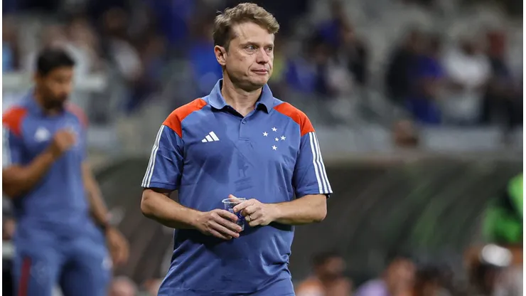 Seabra durante confronto contra o Fluminense no Campeonato Brasileiro de 2024.