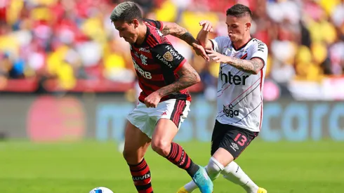 Khellven entra na mira do Flamengo (Photo by Hector Vivas/Getty Images)