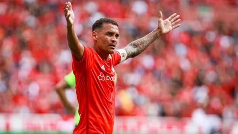 Alan Patrick jogador do Internacional comemora seu gol durante partida contra o Ypiranga no estadio Beira-Rio pelo campeonato Gaucho 2024. Meia está de volta aos jogos.