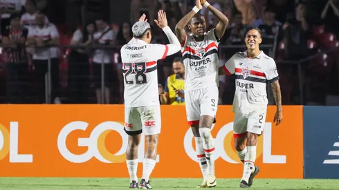 Jogadores do São Paulo comemoram gol no Morumbi (ZUMA Press, Inc. / Alamy Stock Photo)