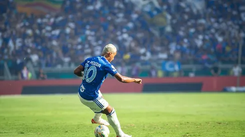 O meia Matheus Pereira em ação pelo Cruzeiro (Associated Press / Alamy Stock Photo)