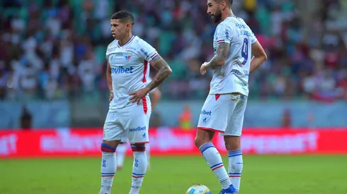 Lucero, jogador do Fortaleza durante partida contra o Bahia no estádio Arena Fonte Nova (AGIF / Alamy Stock Photo)