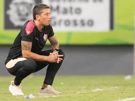 Carpini surpreende ao cogitar poupar trio titular em Vitória x Atlético