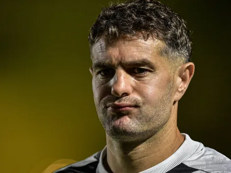 Álvaro Pacheco define substituto de Vegetti em Juventude x Vasco