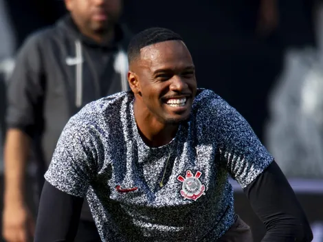 Corinthians apresenta proposta para renovar com o goleiro Carlos Miguel