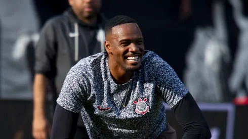 Carlos Miguel ainda pode ficar no Corinthians.