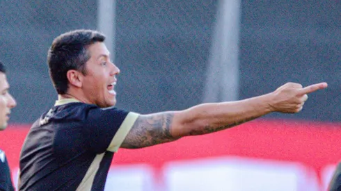Tiago Carpini tecnico do Vitoria durante partida contra o Internacional no estadio Barradao pelo campeonato Brasileiro A 2024. Jhony Pinho/AGIF