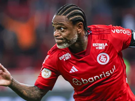 Luiz Adriano é VAIADO pela torcida do Vitória em situação INESPERADA