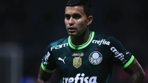 Dudu durante confronto contra o Fortaleza na Copa do Brasil de 2023.