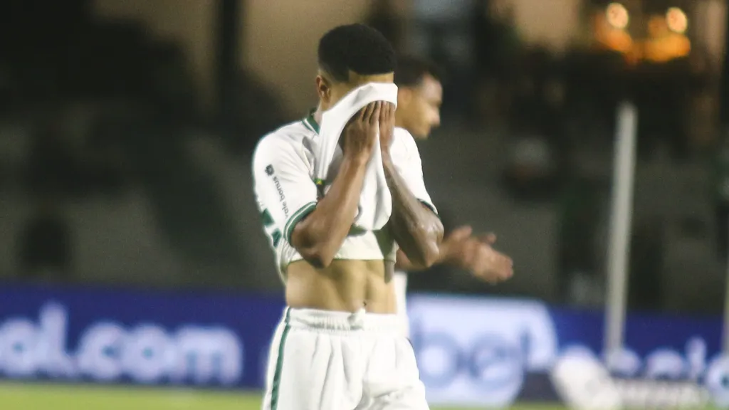 Lucas Ronier, atacante do Coritiba - Foto: Gabriel Rosa Machado/AGIF