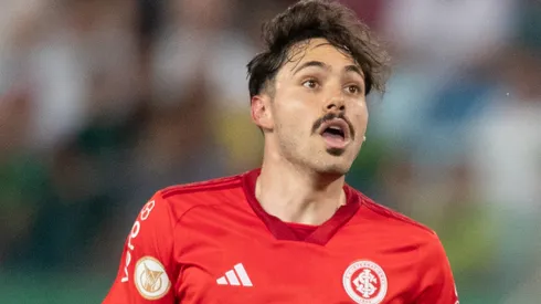 Mauricio jogador do Internacional durante partida contra o Cuiaba na Arena Pantanal pelo campeonato Brasileiro A 2023.Foto: Gil Gomes/AGIF