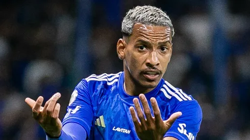 Matheus Pereira jogador do Cruzeiro durante partida contra o Cuiabá no estádio Mineirão pelo campeonato Brasileiro A 2024.