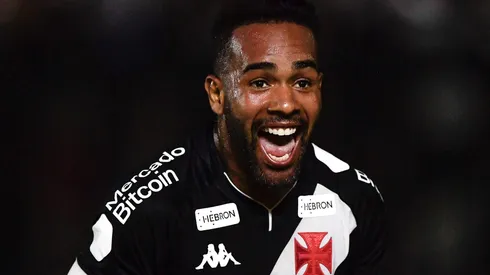 Alex Teixeira, atuando pelo Vasco da Gama.