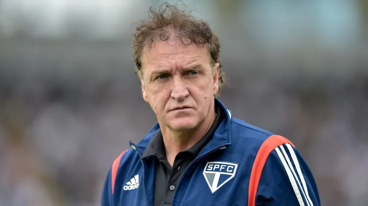 Cuca tecnico do Sao Paulo durante partida contra o Vasco no estadio Sao Januario pelo campeonato Brasileiro A 2019. Treinador definiu saída de atacante.
