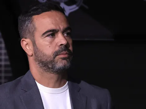 Artur Jorge comemora a permanência de Marlon Freitas no Botafogo