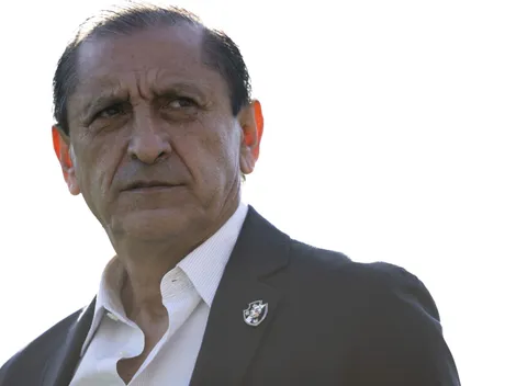 Ramón Díaz entra na mira de clube peruano após sair do Vasco