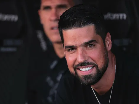 António Oliveira pode receber atacante gringo no Corinthians em breve