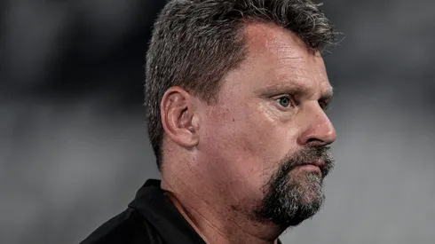 Fábio Matias deu adeus ao Botafogo nesta terça (11).