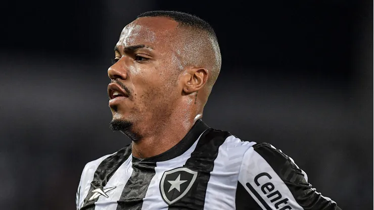 Volante tem sido um dos destaques do Botafogo na temporada.
