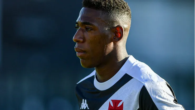 Léo, zagueiro do Vasco