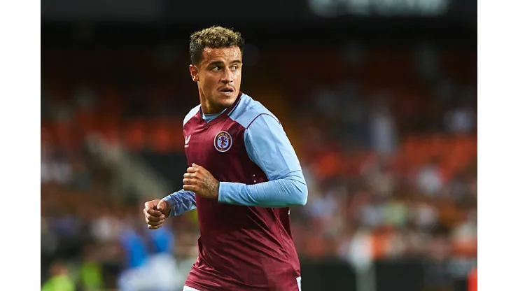 Philippe Coutinho, desejo do Vasco, atuando no Aston Villa em 2023