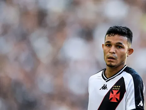 Notícia sobre Adson 'ferve' no Vasco