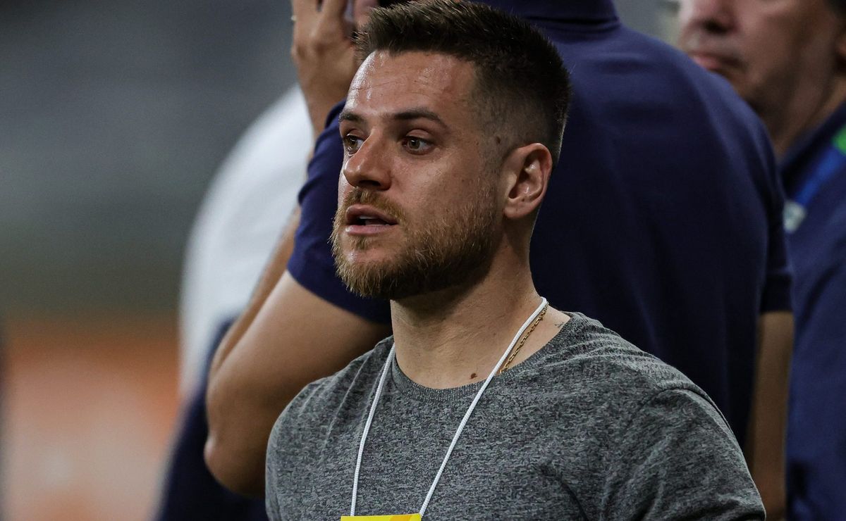 Ramiro joga mal pelo Cruzeiro e sofre pressão por saída: 