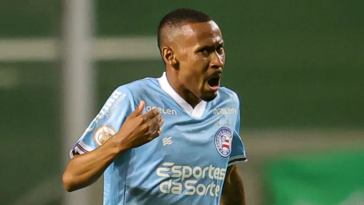 Ademir jogador do Bahia comemora seu gol durante partida contra o America-MG no estadio Independencia pelo campeonato Brasileiro A 2023. Gilson Lobo/AGIF