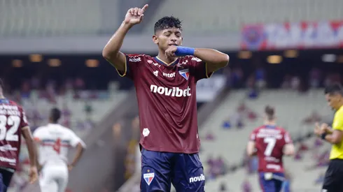Kervin Andrade durante confronto contra o River-PI na Copa do Nordeste 2024.