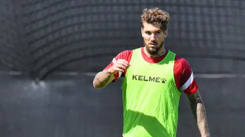 Lyanco pertence ao Southampton, da Inglaterra – Foto: Divulgação/Instagram