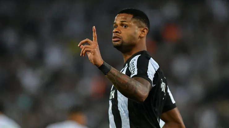 Junior Santos, jogador do Botafogo.
