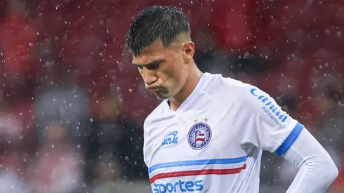Victor Cuesta lamentando no Bahia