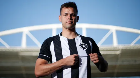 Jacob Montes durante apresentação no Botafogo. Foto: Vitor Silva/Botafogo