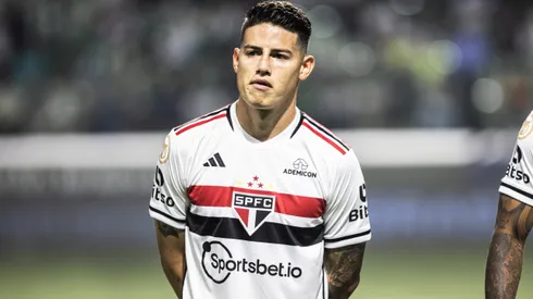 James Rodríguez durante confronto contra o Palmeiras no Brasileirão 2024.