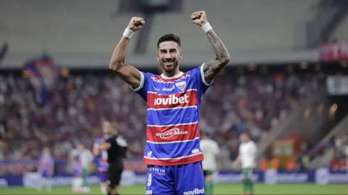 Lucero jogador do Fortaleza comemora seu gol durante partida contra o Palmeiras no estadio Arena Castelao pelo campeonato Brasileiro A 2024