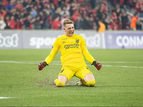 Léo Linck "abre o jogo" sobre estilo de Varini no Athletico-PR