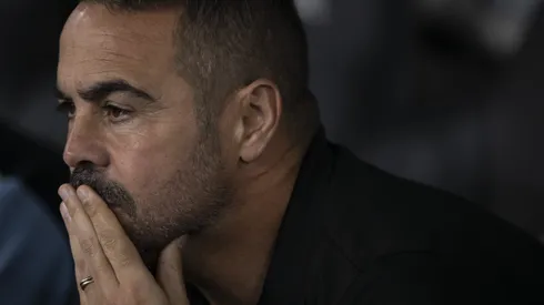 Artur Jorge tecnico do Botafogo durante partida contra o Cruzeiro no estadio Engenhao pelo campeonato Brasileiro A 2024