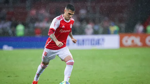 Fabricio Bustos jogador do Internacional durante partida contra o Bahia no estadio Beira-Rio pelo campeonato Brasileiro A 2024
