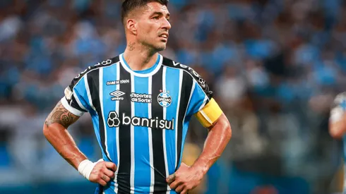 Suárez durante confronto contra o Vasco no Brasileirão 2023.