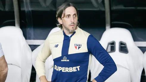 Zubeldia técnico do Sao Paulo durante partida contra o Fortaleza no estadio Arena Castelao pelo campeonato Brasileiro A 2024