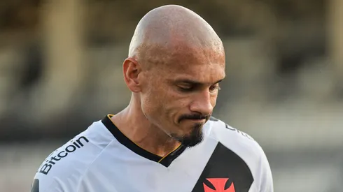 Maicon jogador do Vasco durante partida contra o Cruzeiro no estadio Sao Januario pelo campeonato Brasileiro A 2023. Defensor pode virar baixa.