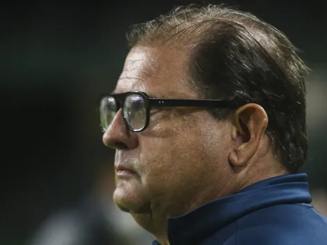 Meio-campista toma terceiro amarelo e vira desfalque para estreia de Guto Ferreira