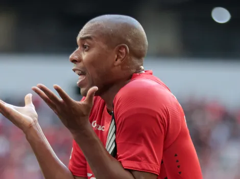 Fernandinho, volante do Athletico-PR, despista sobre futuro