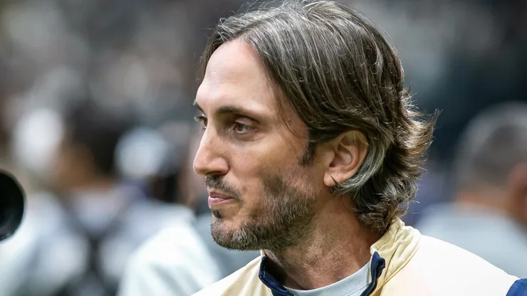 Luis Zubeldia técnico do São Paulo durante partida contra o Atletico-MG no estadio Arena MRV pelo campeonato Brasileiro A 2024.